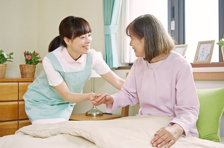 おばあさん介護